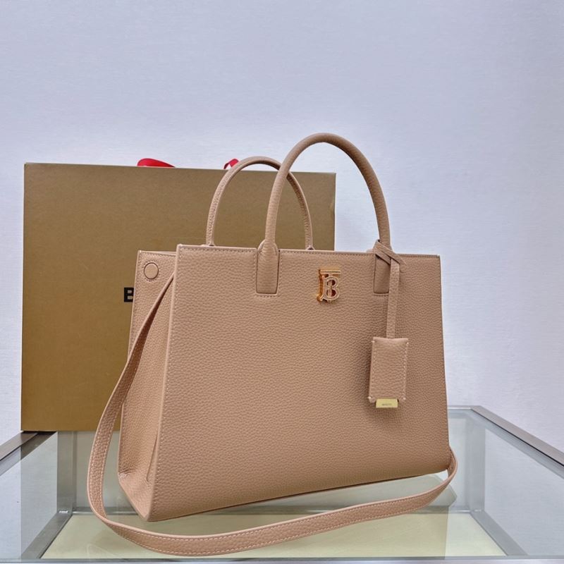 B**rry shopping bags